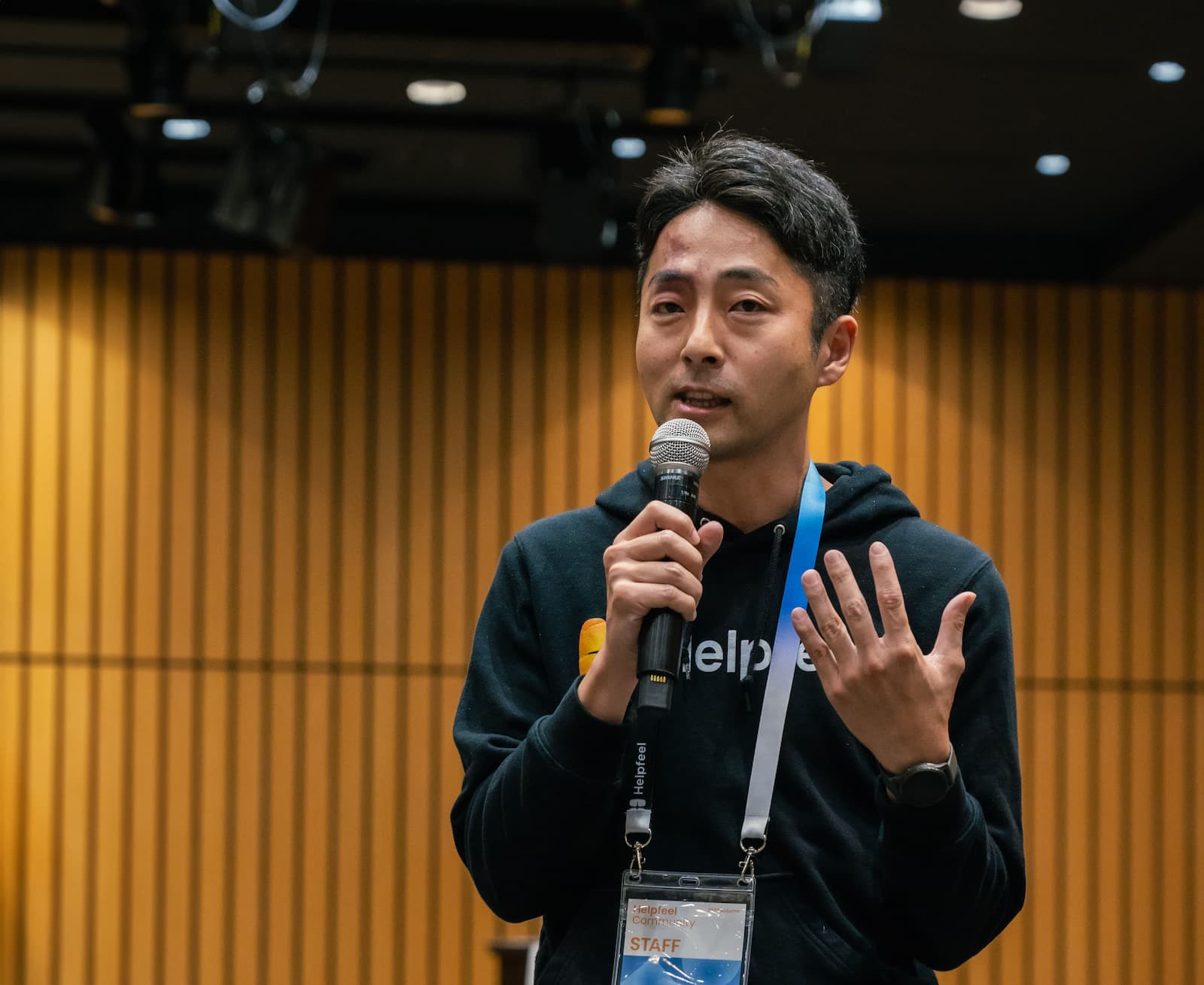 Helpfeel 代表取締役/CEO 洛西のスピーチ風景