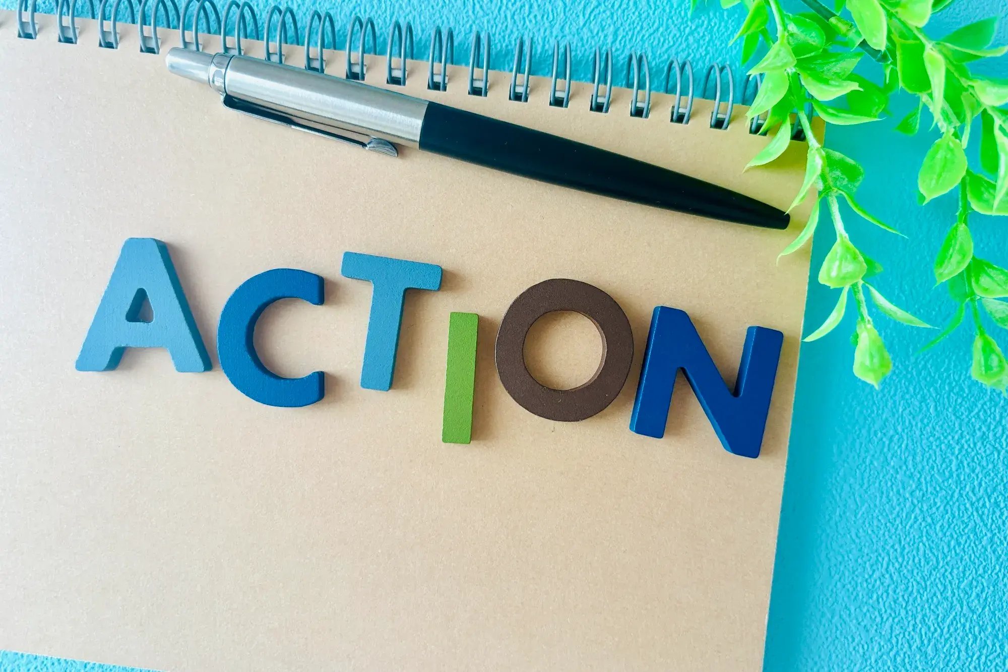 チャットボットの運用と改善方法を解説するセクション