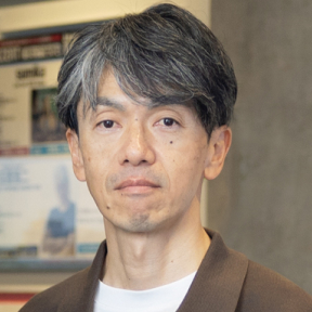 ライブエンタメグループ カスタマーサービス部 部長飯澤 領太様の写真