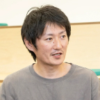 新山 裕己様